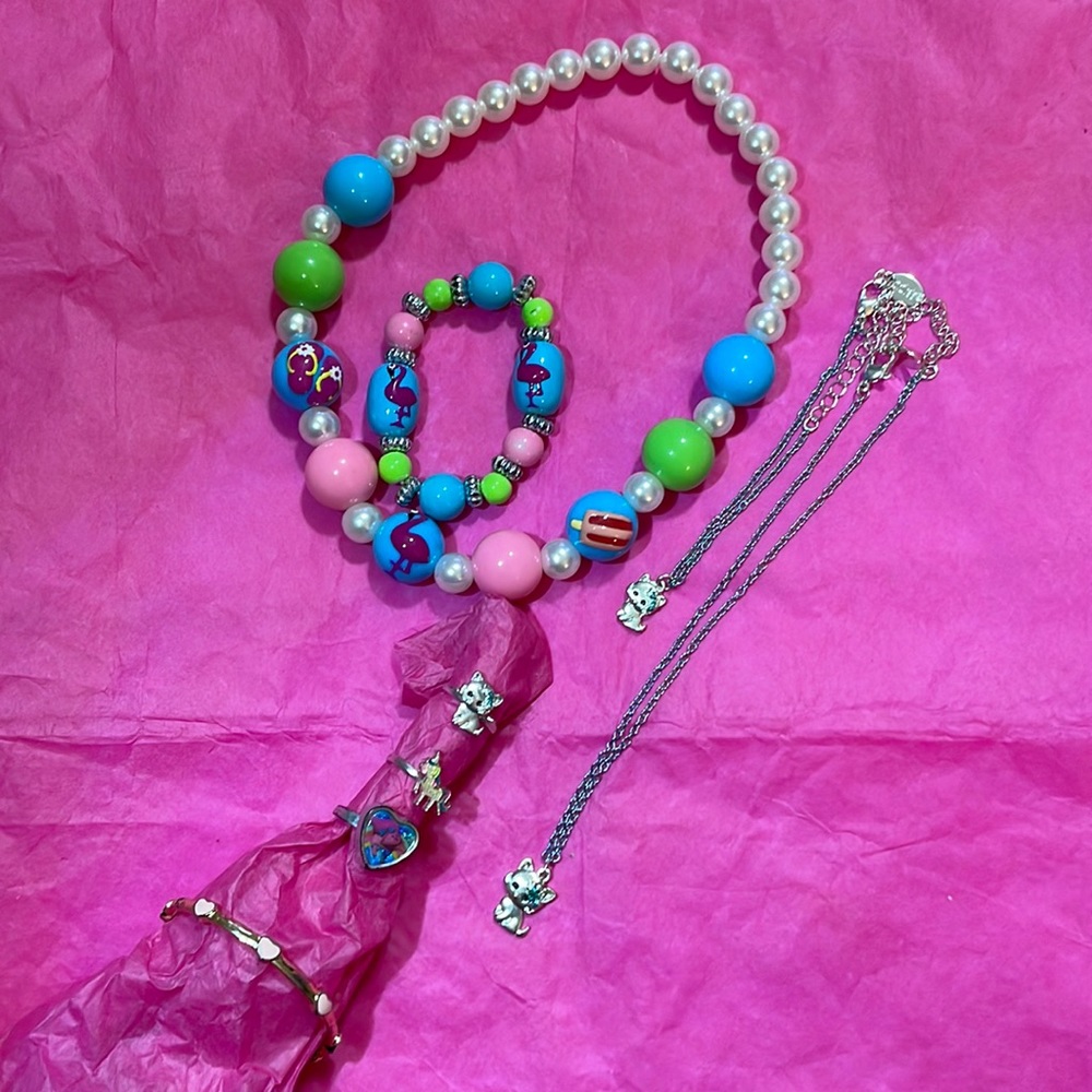 8 piece young lady jewelry bundle